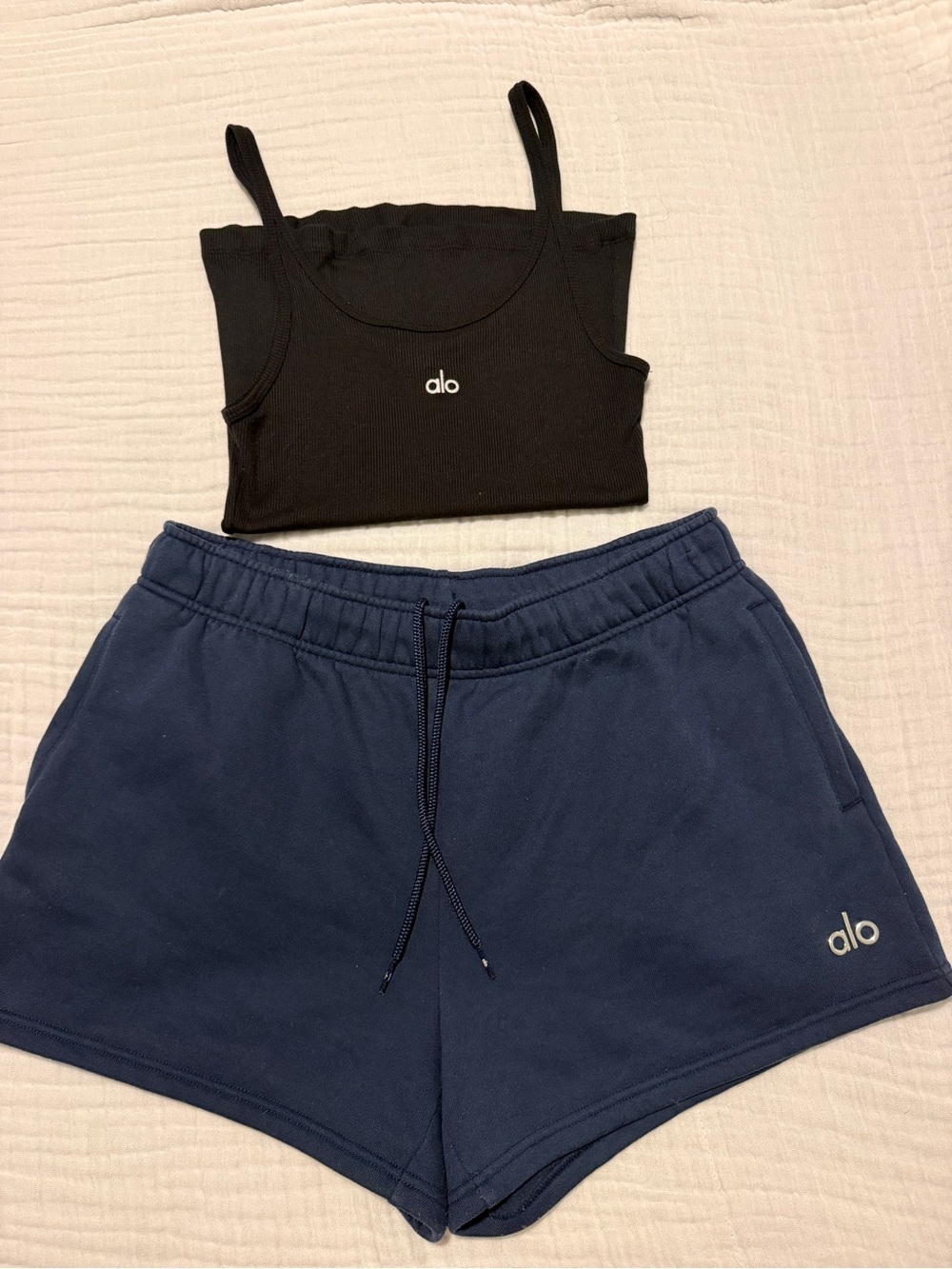 Alo Black Ribbed Crop Tank & Navy Shorts Set